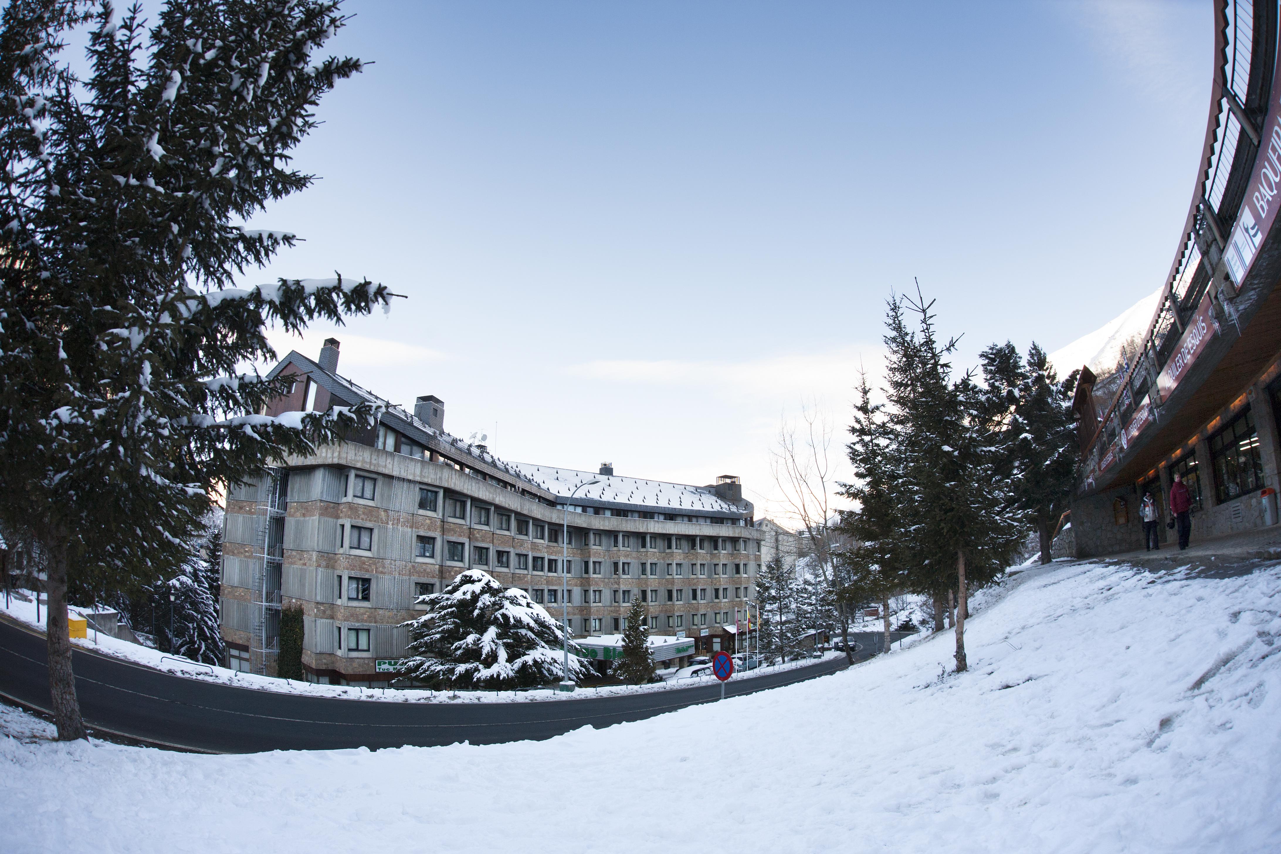 Tuc Blanc Hotel Baqueira Beret Ngoại thất bức ảnh
