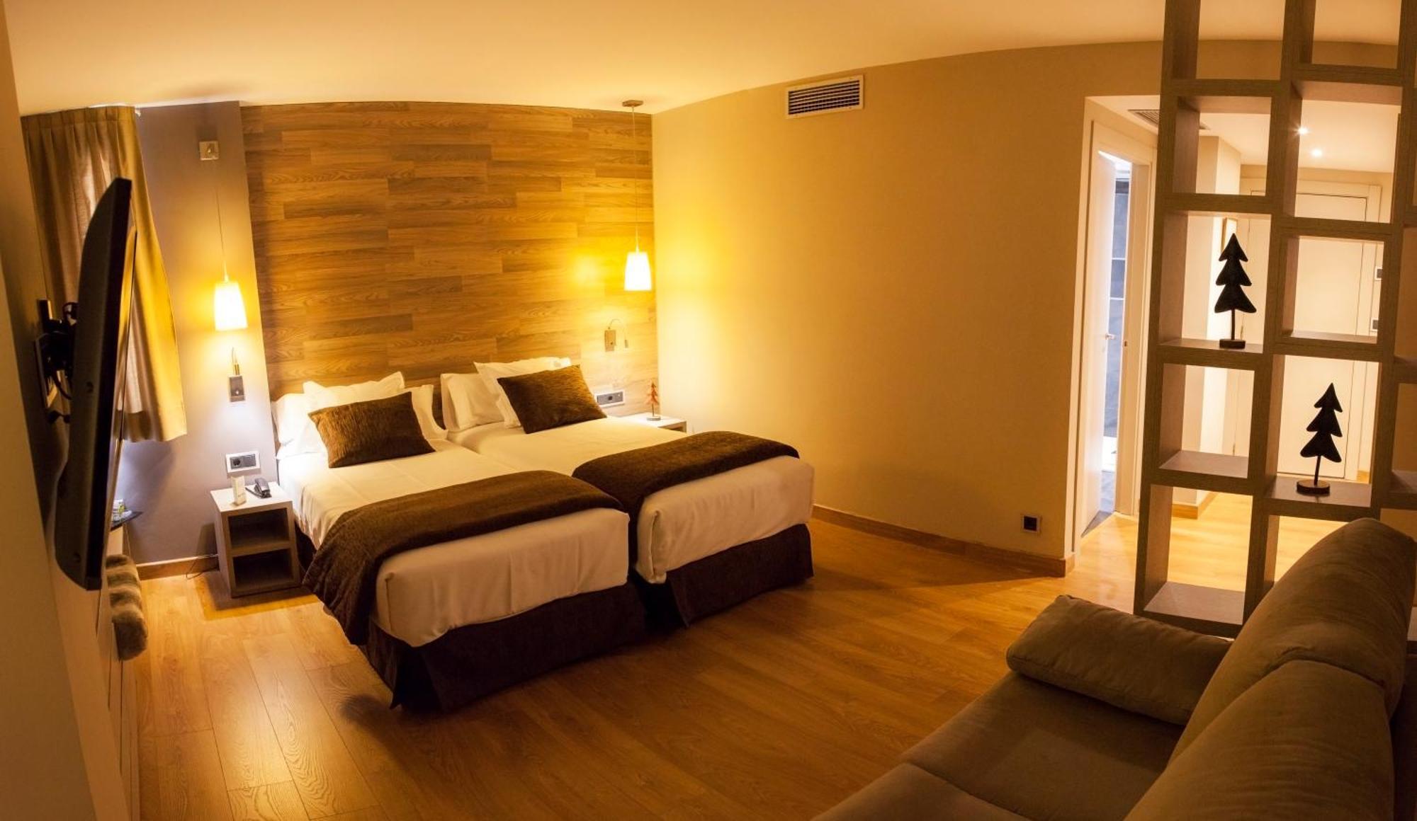 Tuc Blanc Hotel Baqueira Beret Ngoại thất bức ảnh