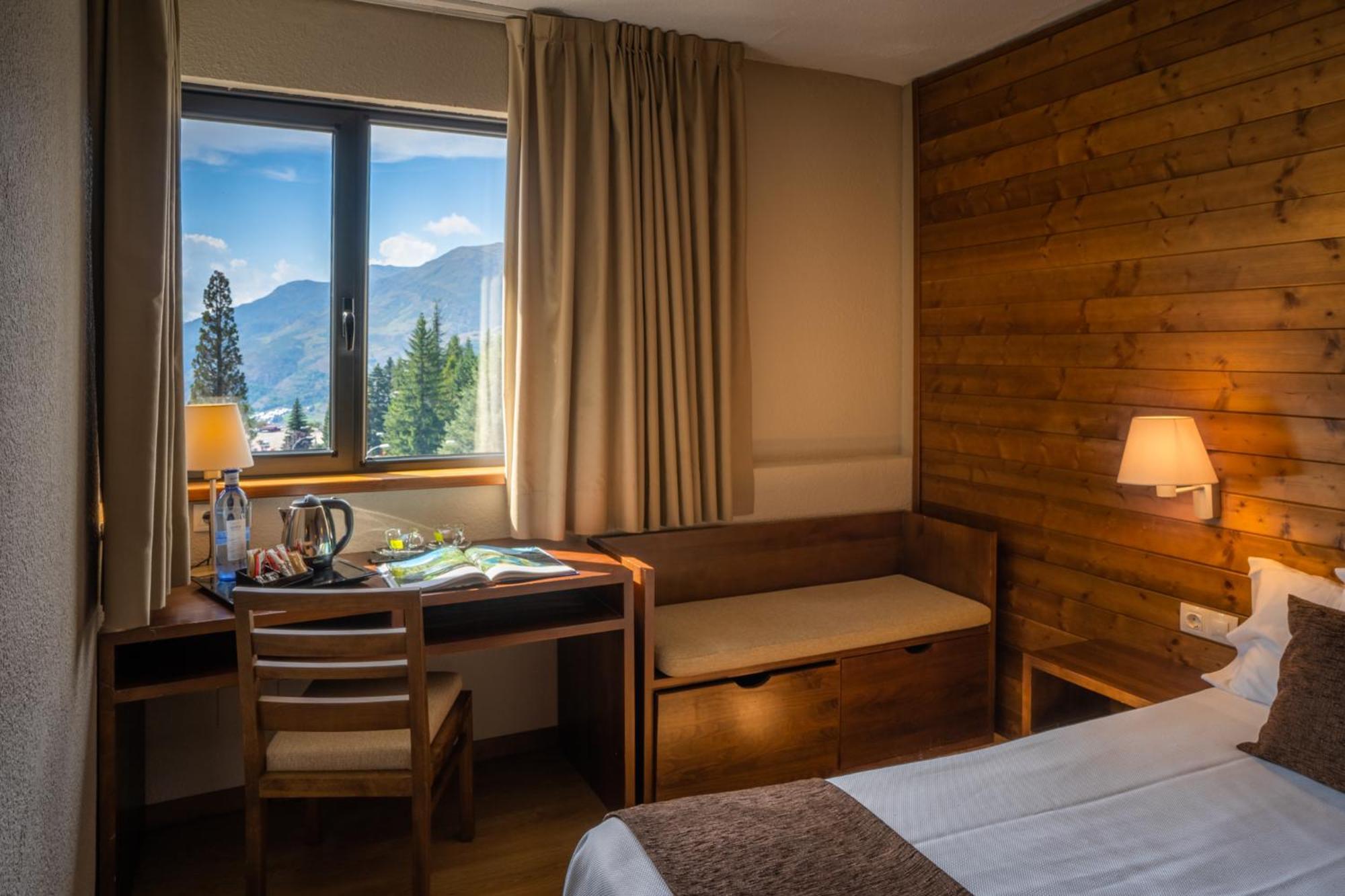 Tuc Blanc Hotel Baqueira Beret Ngoại thất bức ảnh