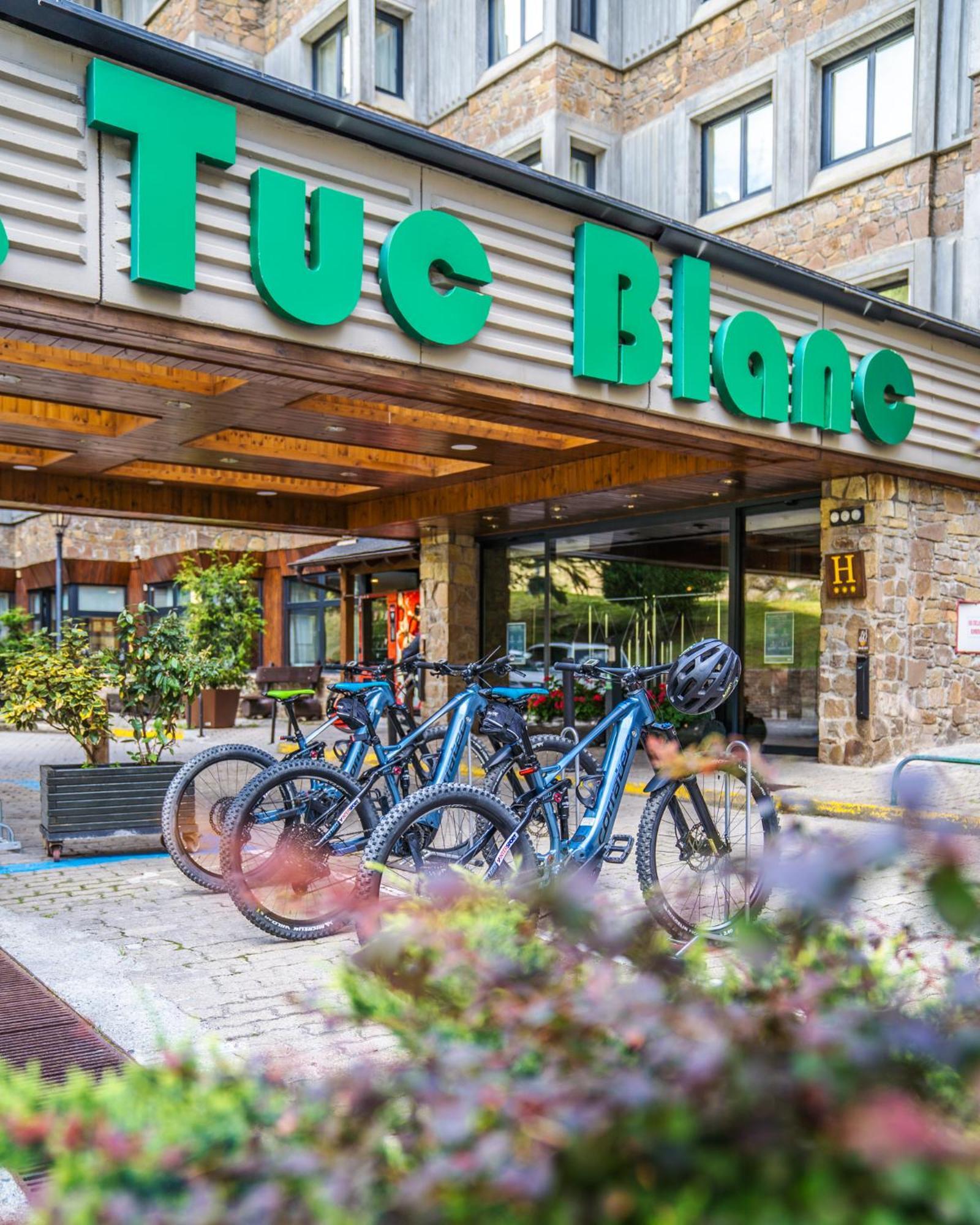 Tuc Blanc Hotel Baqueira Beret Ngoại thất bức ảnh